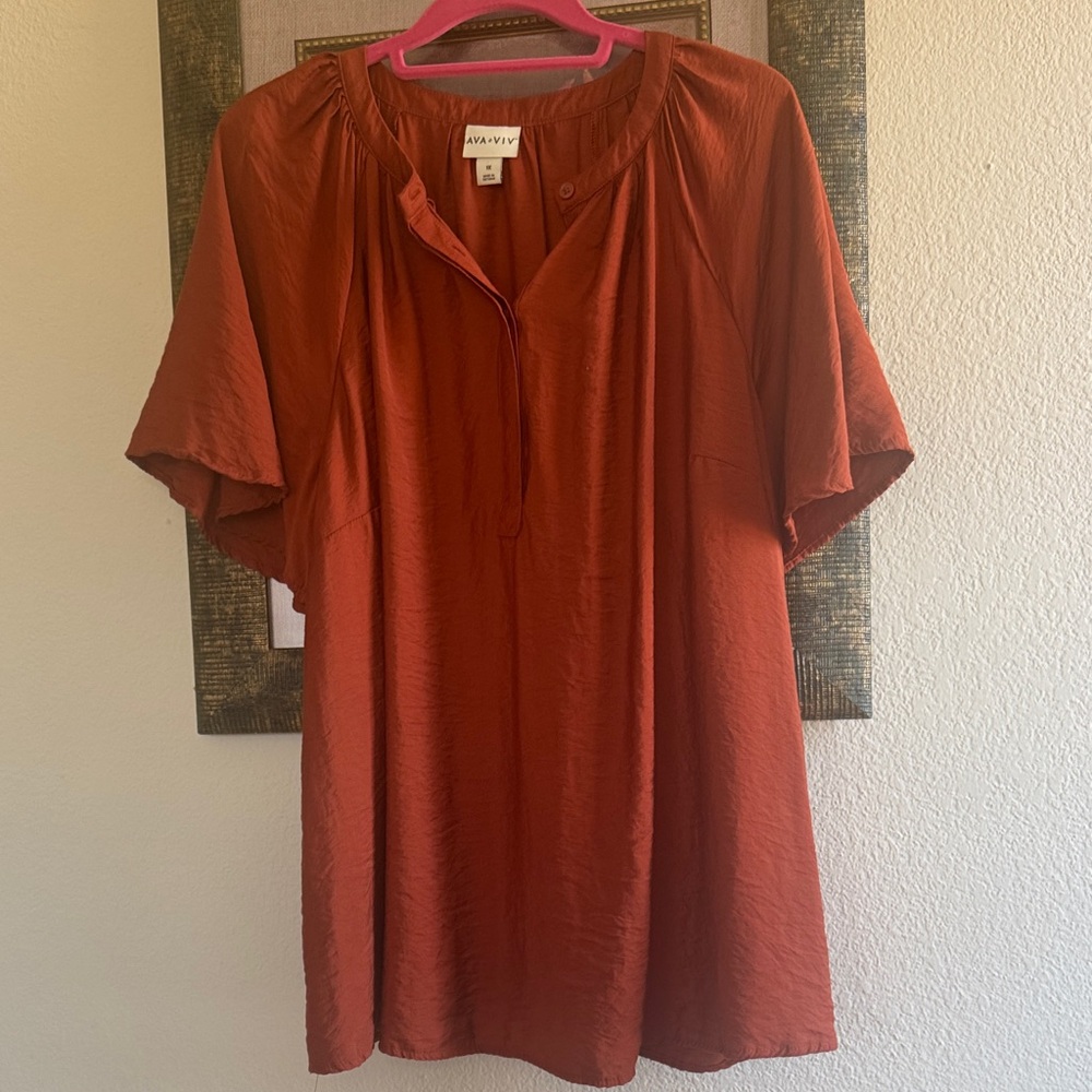 Ava& Viv Womens Burnt Orange Flowy Short Sleeve Button V Neck Blouse 1X